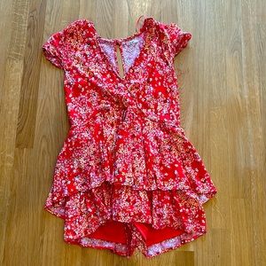 LIGHTLY WORN Francesca’s Flower print romper